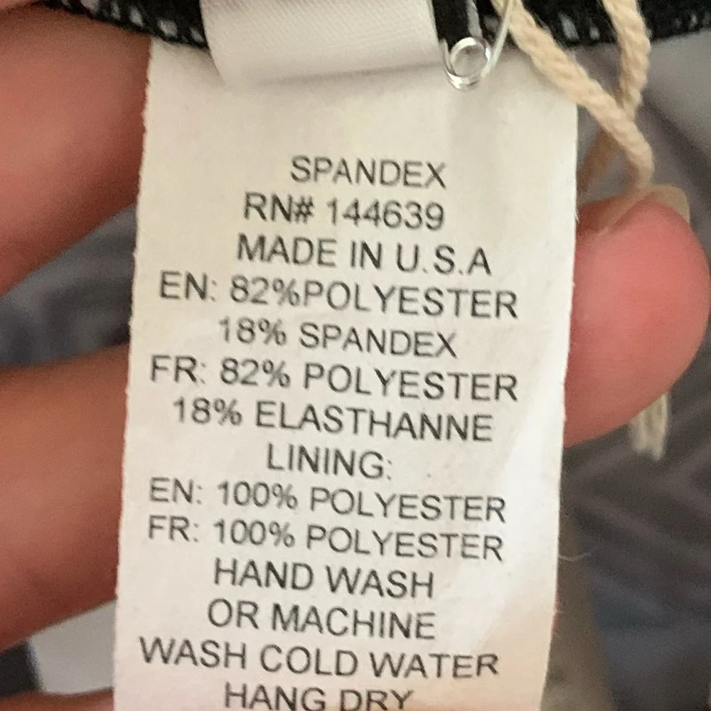 NWT Onzie Multicolor Graphic Workout Legging - Picture 7 of 7